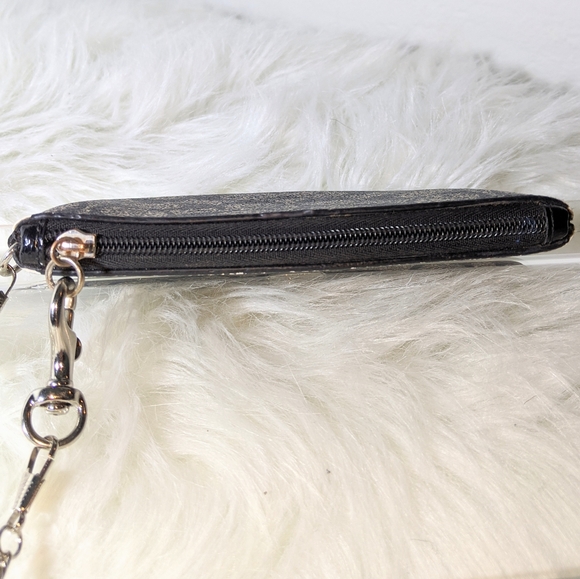 GUC Coach Signature Wristlet Tonal Black - Picture 4 of 8